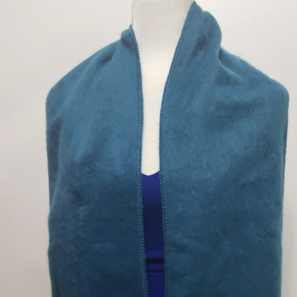 ALPACA CAMARGO Blue Fringed Shawl Scraf‎